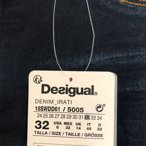 Desigual Women's Dark Wash Skinny Jeans Size 32W - Stylish & Comfortable Fit NWT - Picture 3 of 10